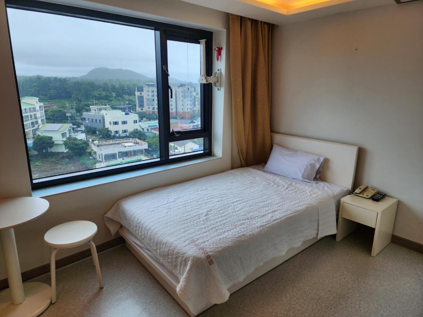 Rezion Hotel Seogwipo Exteriör bild