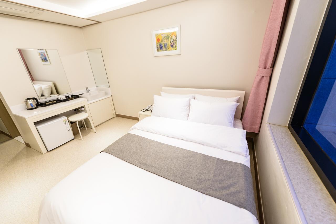 Rezion Hotel Seogwipo Exteriör bild