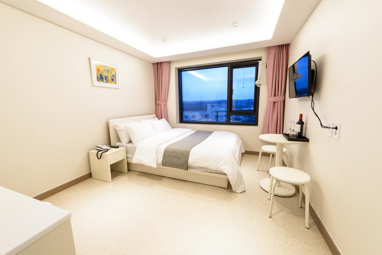 Rezion Hotel Seogwipo Exteriör bild